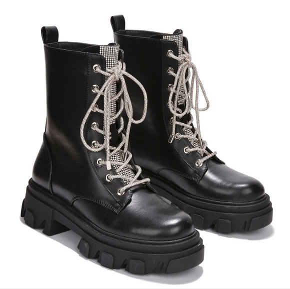 𝙉𝙀𝙒 𝙄𝙉🖤🎥Diamond Lace-Up Boot - Black - Picture 6 of 6